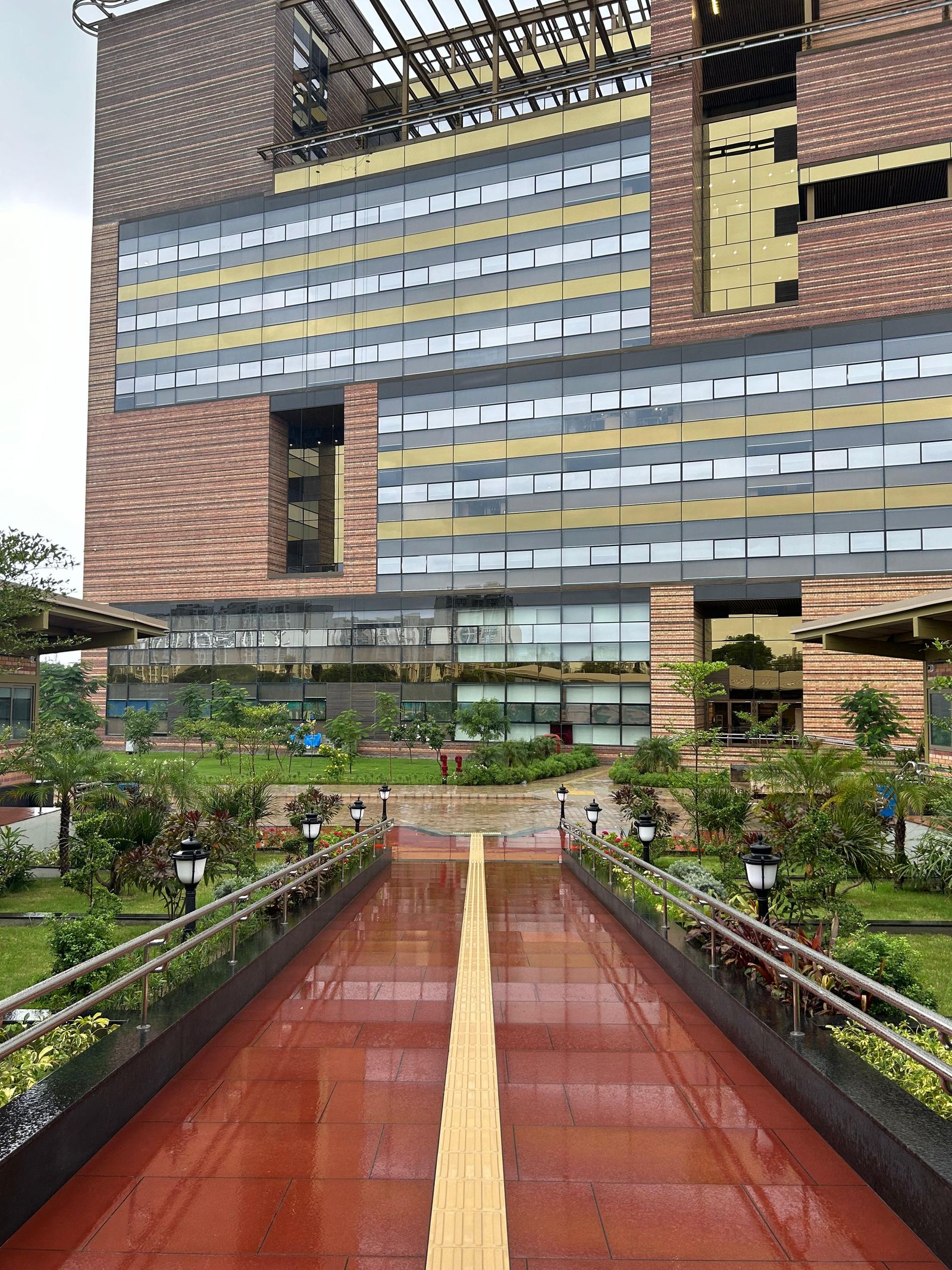 University Entrance Block — Architecture · Institutional — India | Studio Form + Function — image 4